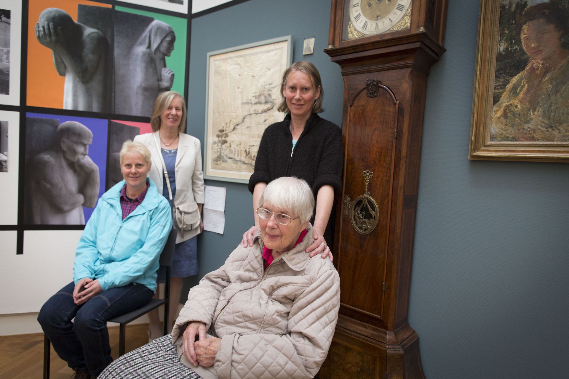 In 2014 stonden de vrouw van Horace Birch en zijn drie dochters plotseling bij Museum Arnhem op de stoep, mt het kunstwerk. Meer weten? Luister naar het audiofragment.