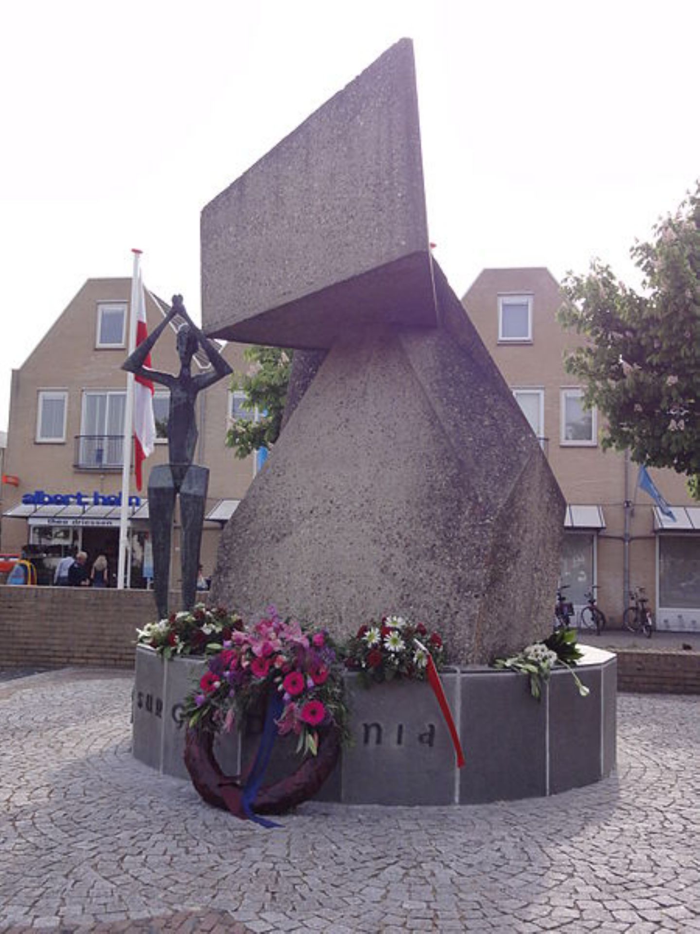 Foto van het Polen Monument in Driel.
