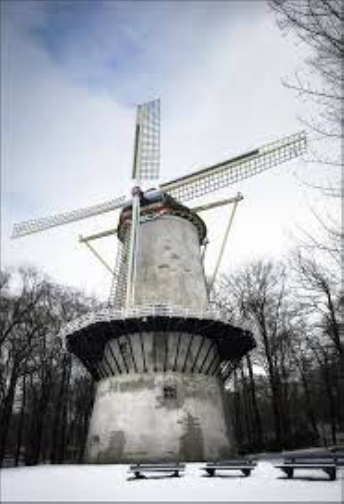 Foto van een molen.